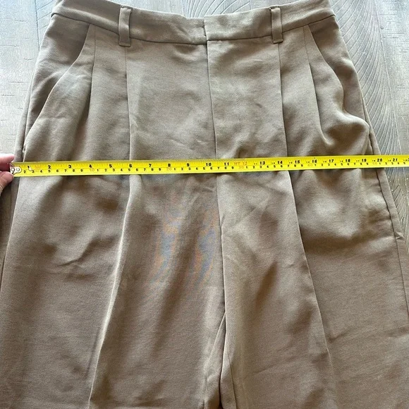 Madewell Tall Pleated Tapered-Leg Pants in Easy Going Crepe Light Roast Size 8T - Picture 12 of 16